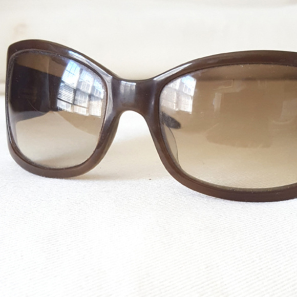 Oscar de la Renta Sunglasses